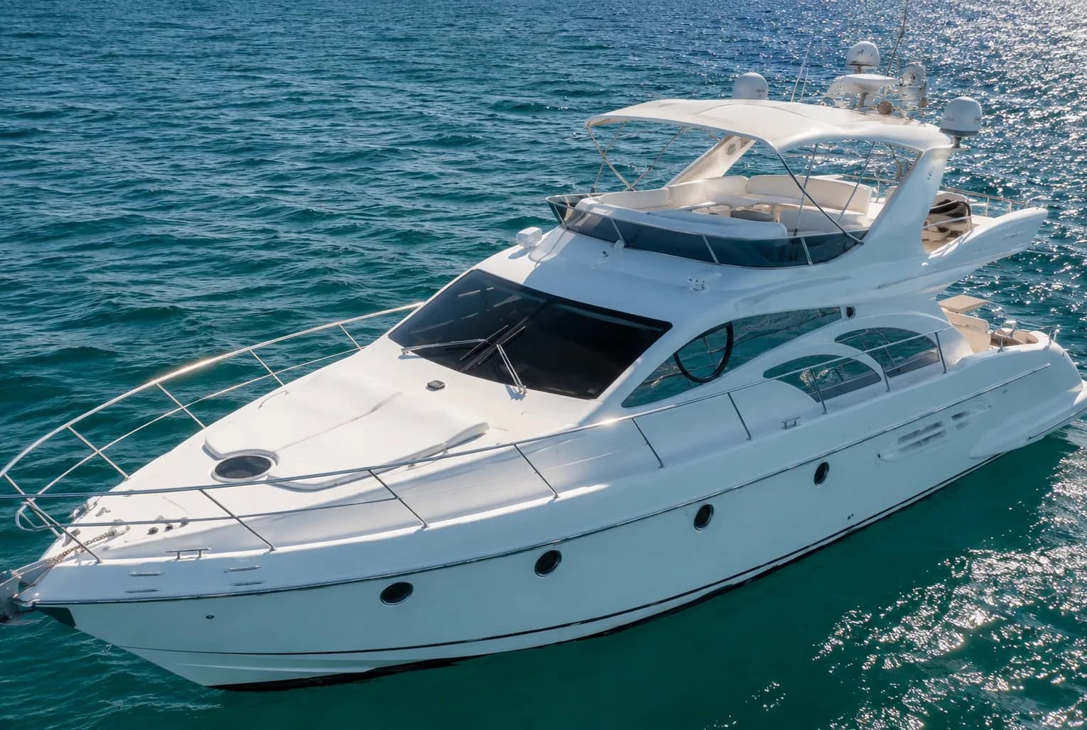 Azimut 60 ft — photo 1 of 3